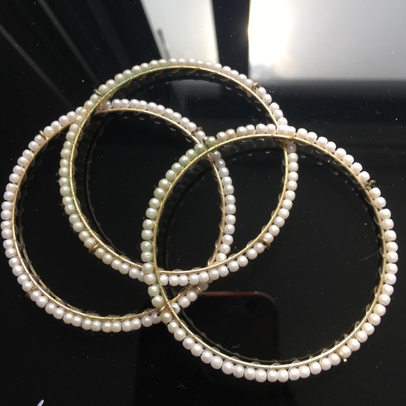 Pearl bangle bracelets - Picture 3 of 3